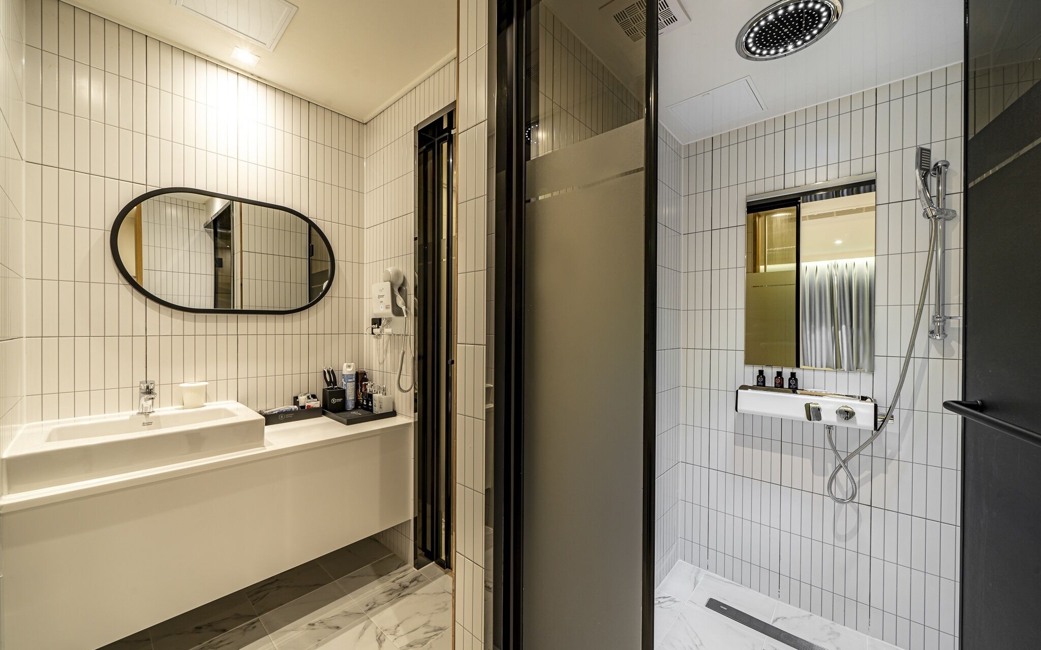 Busan Songjeong Brooks Hotel