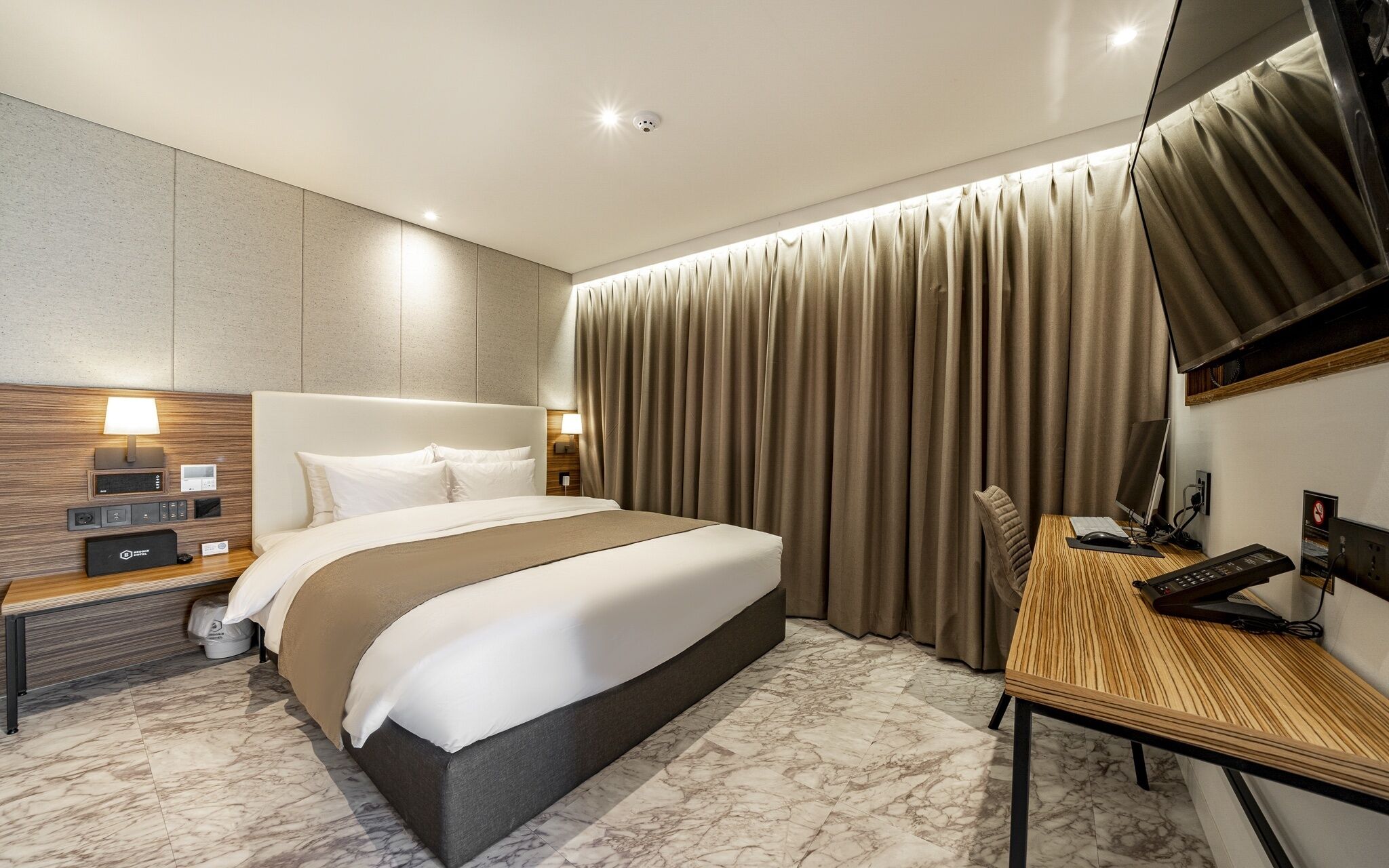 Busan Songjeong Brooks Hotel