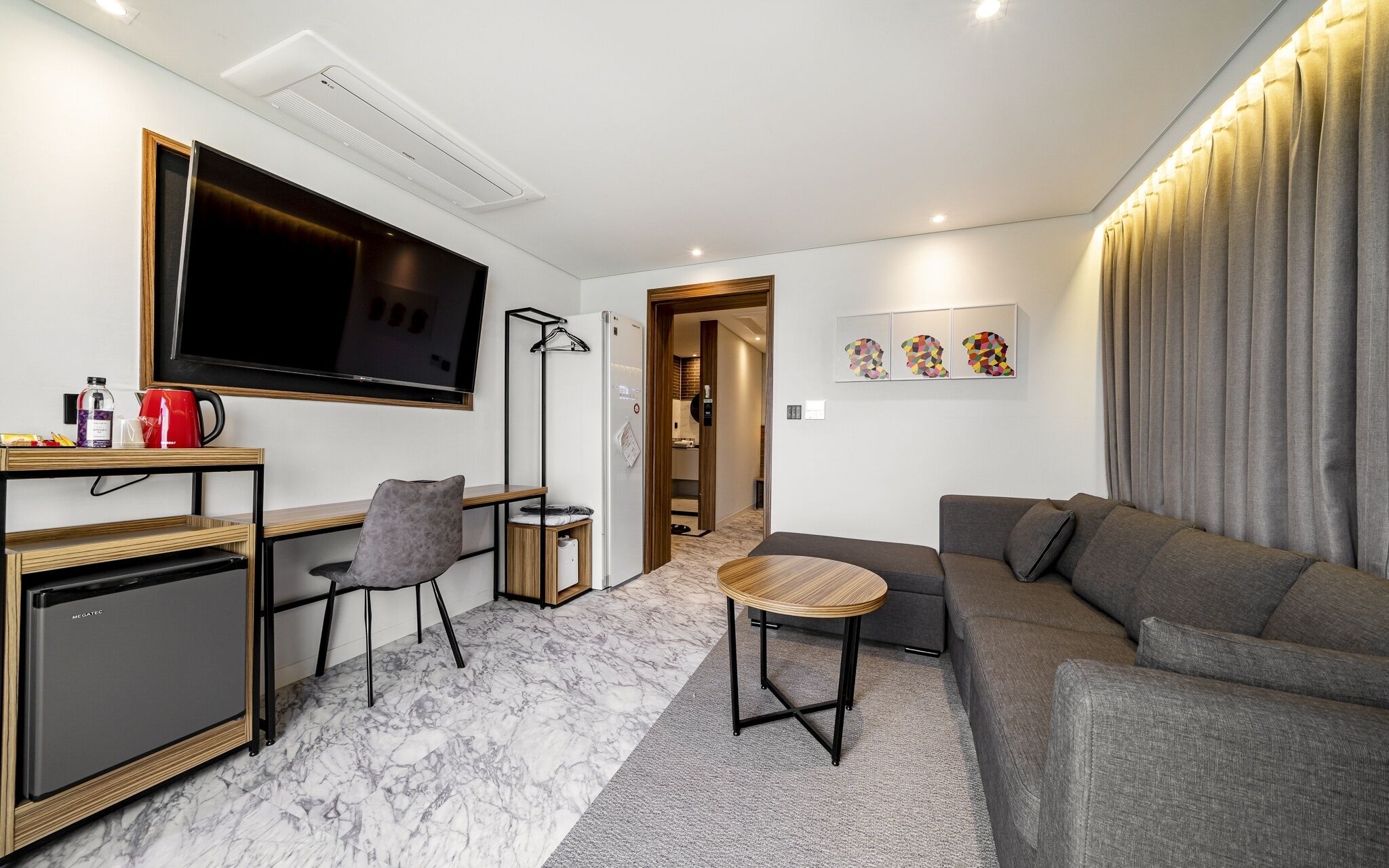 Busan Songjeong Brooks Hotel