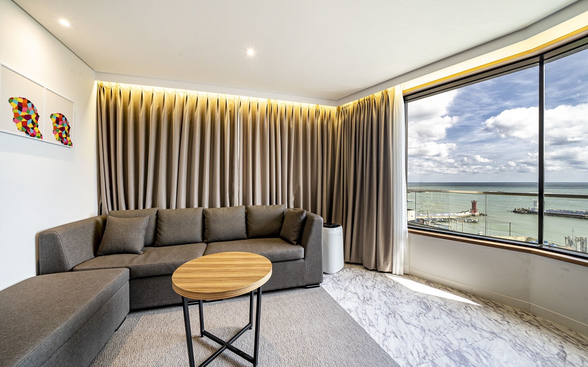 Busan Songjeong Brooks Hotel