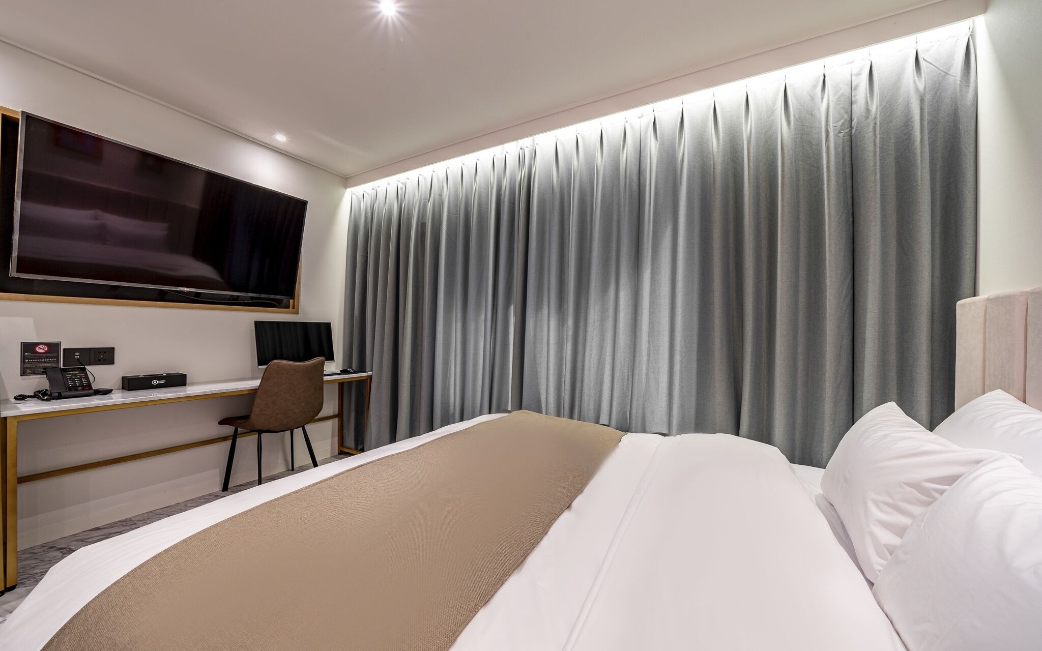 Busan Songjeong Brooks Hotel