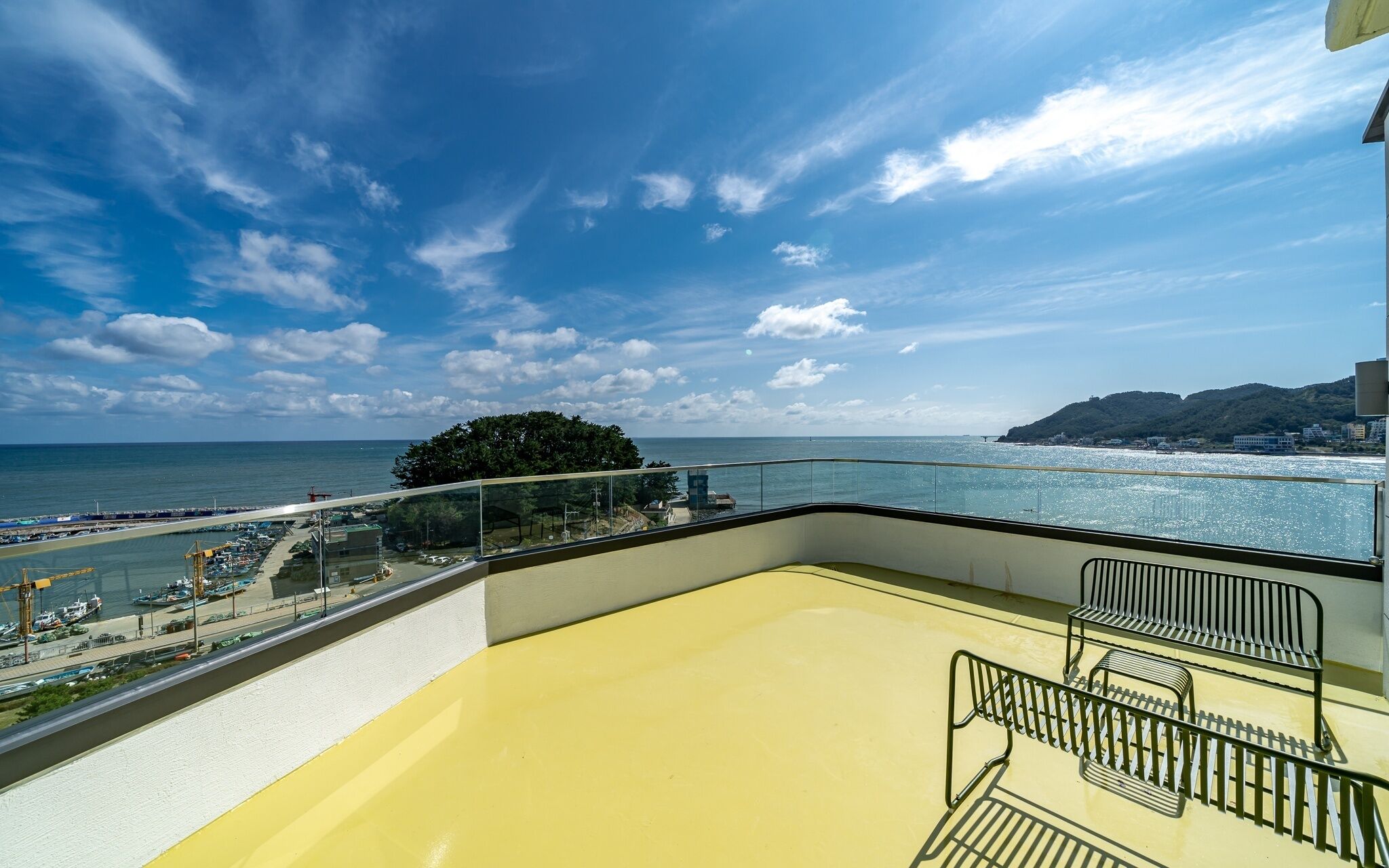 Busan Songjeong Brooks Hotel