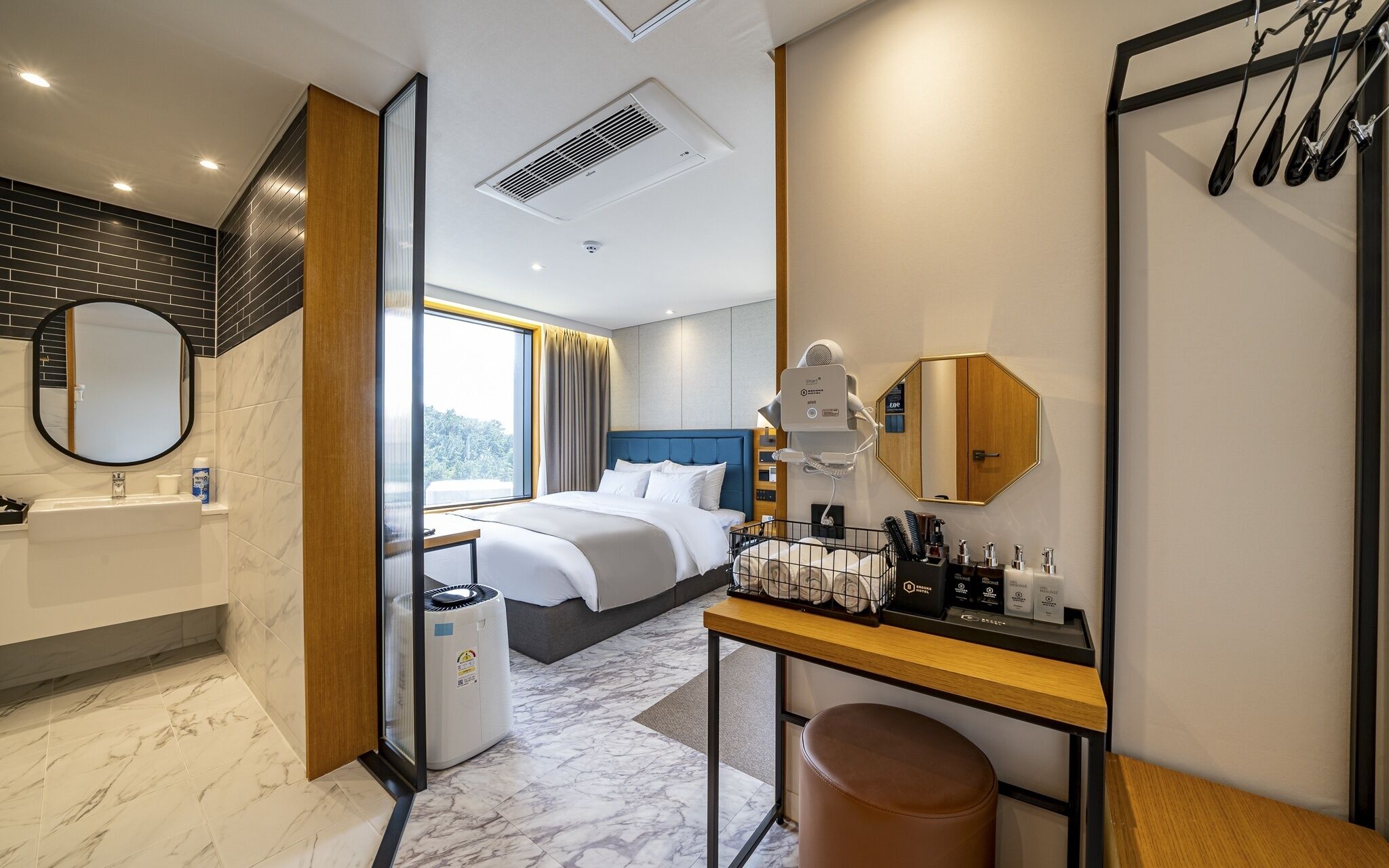 Busan Songjeong Brooks Hotel