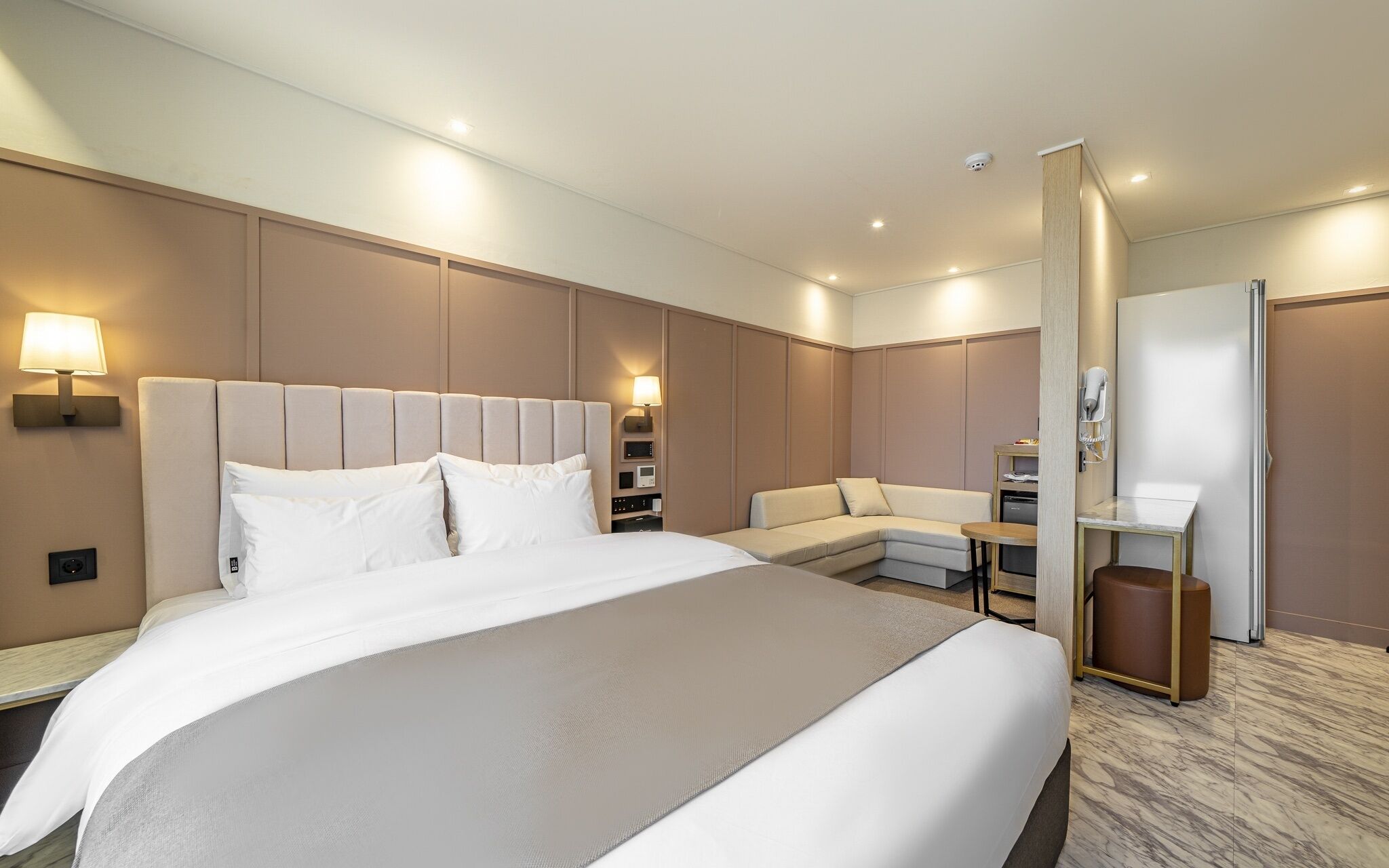 Busan Songjeong Brooks Hotel