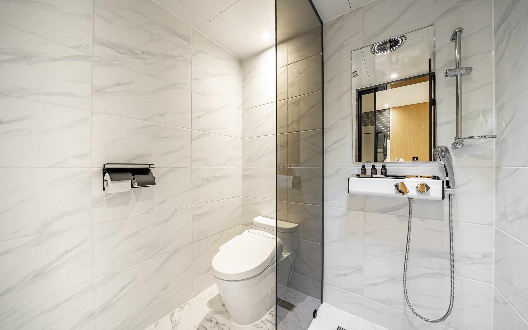 Busan Songjeong Brooks Hotel