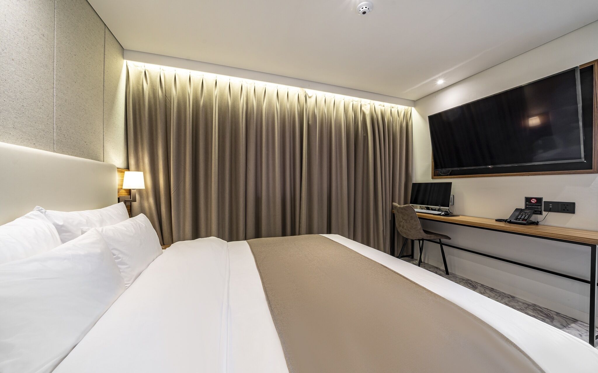 Busan Songjeong Brooks Hotel