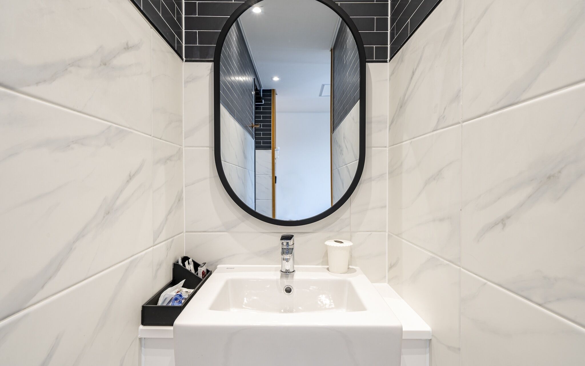 Busan Songjeong Brooks Hotel