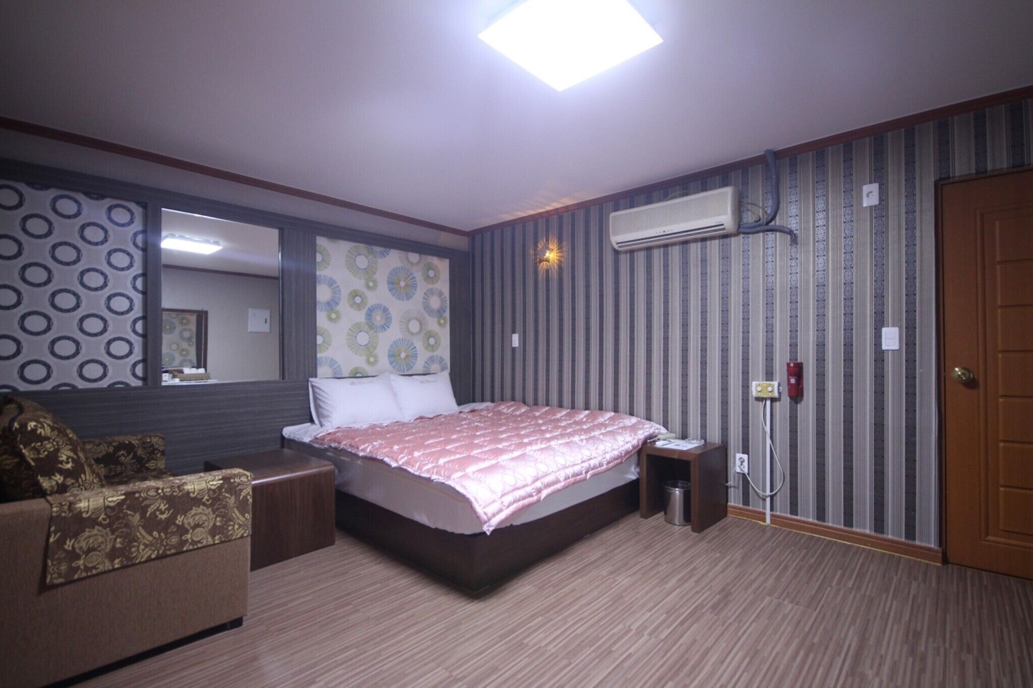 Busan Yeongdo Sinwon