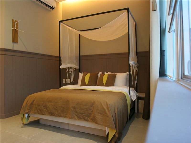 Club Hotel