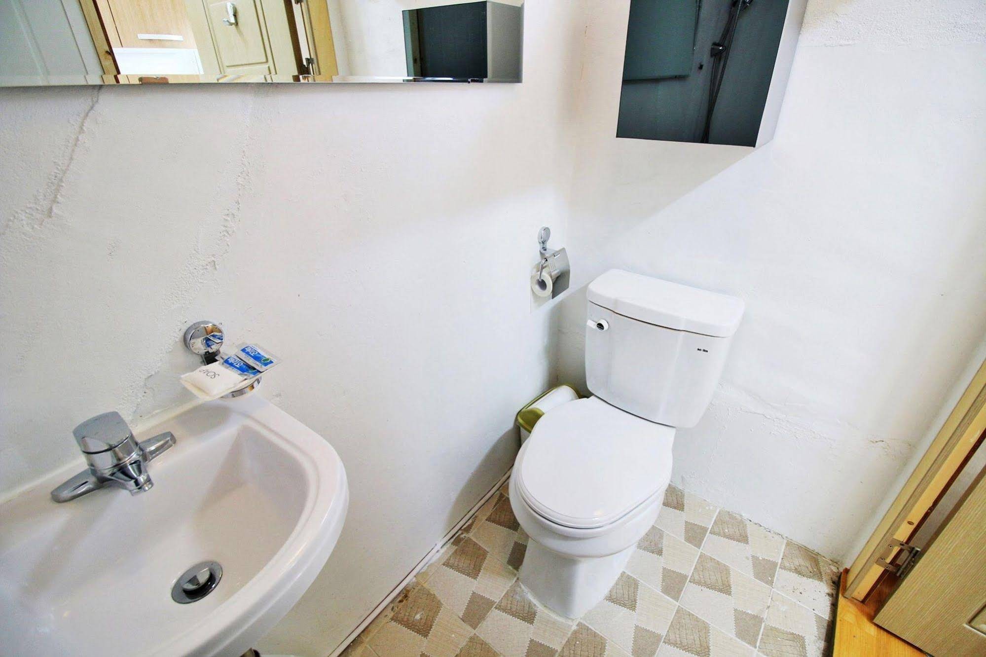 Dodam Guest House