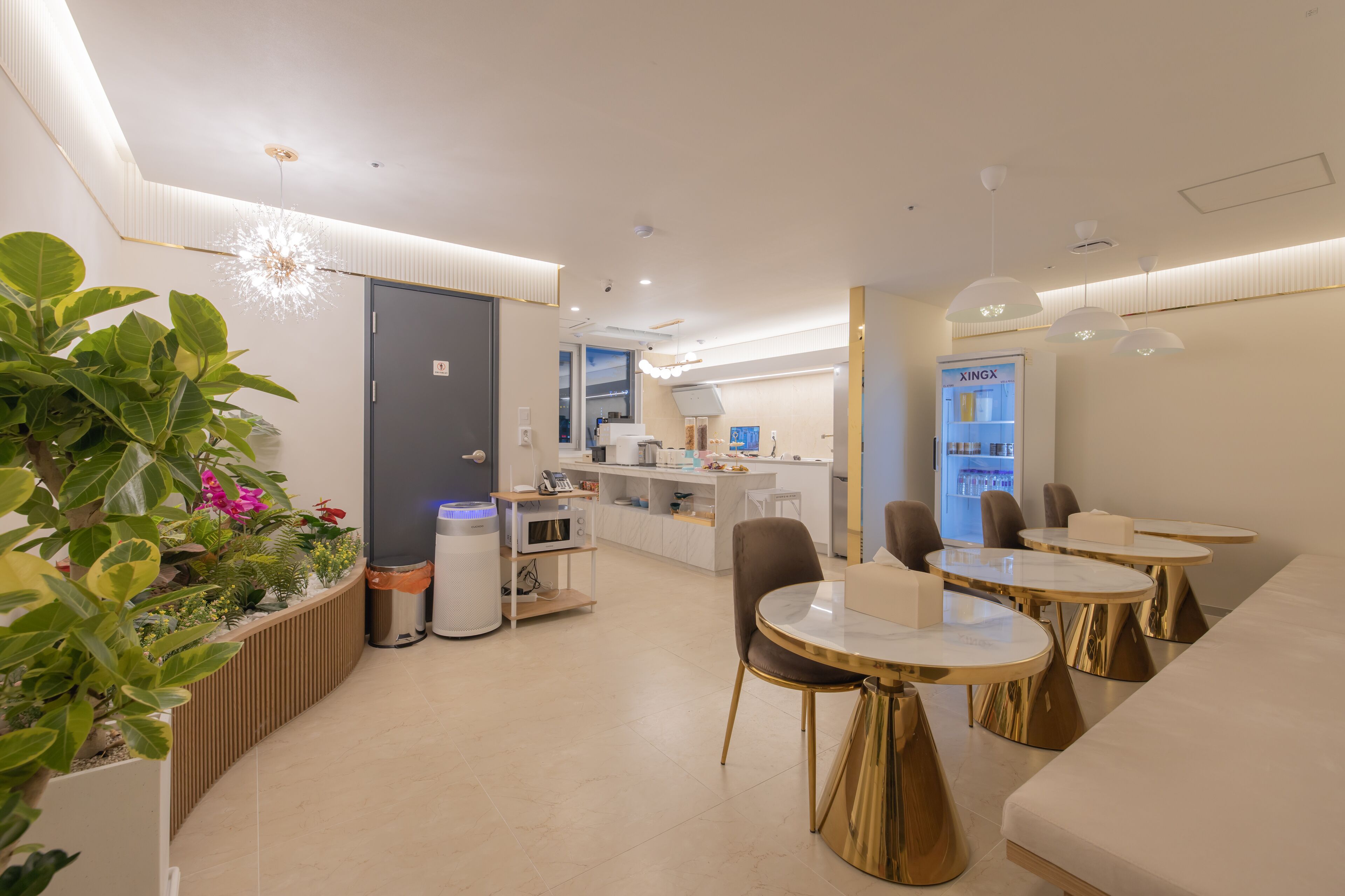 Dongrae Den Basta Hotel