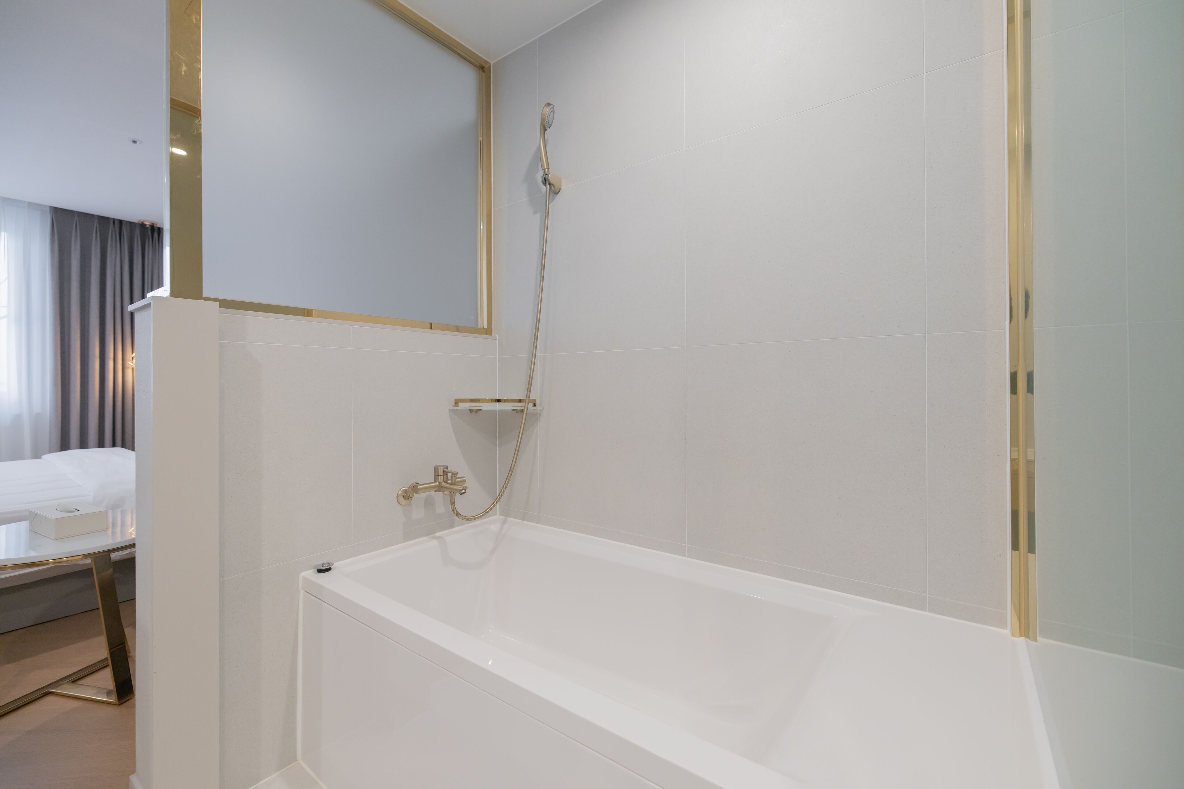 Dongrae Den Basta Hotel