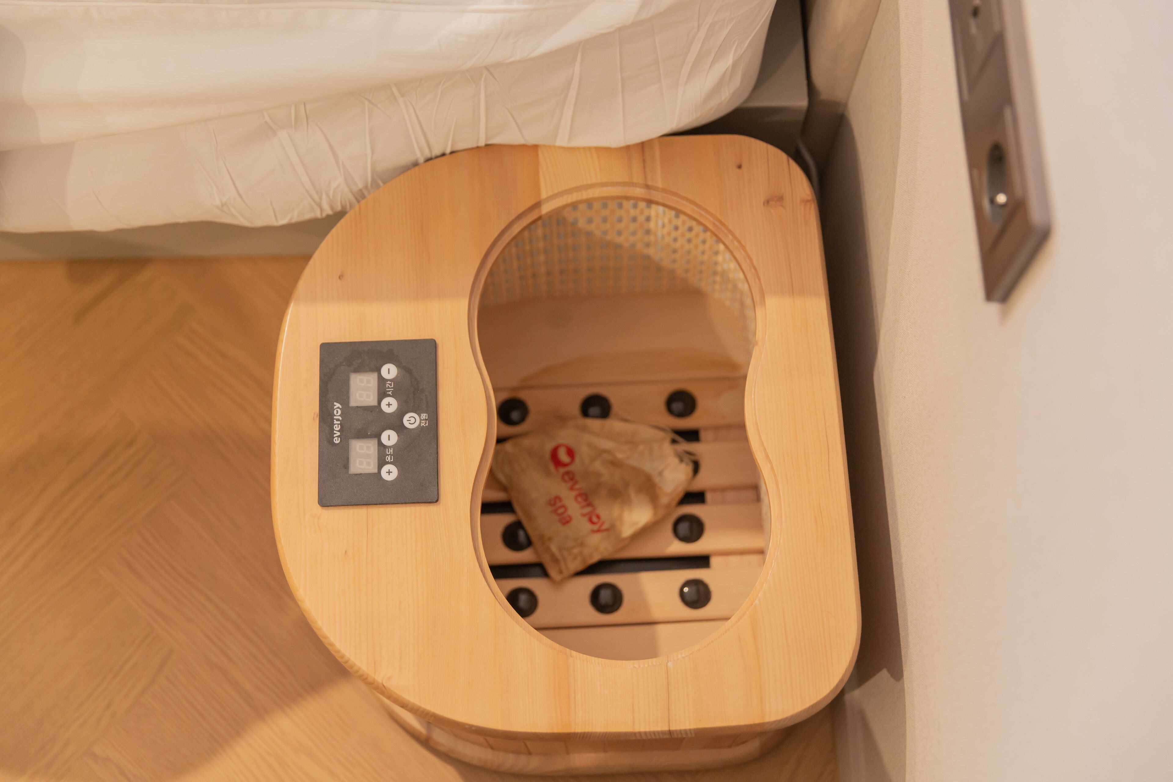 Dongrae Den Basta Hotel