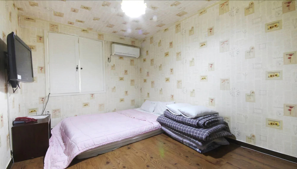 Feel Motel