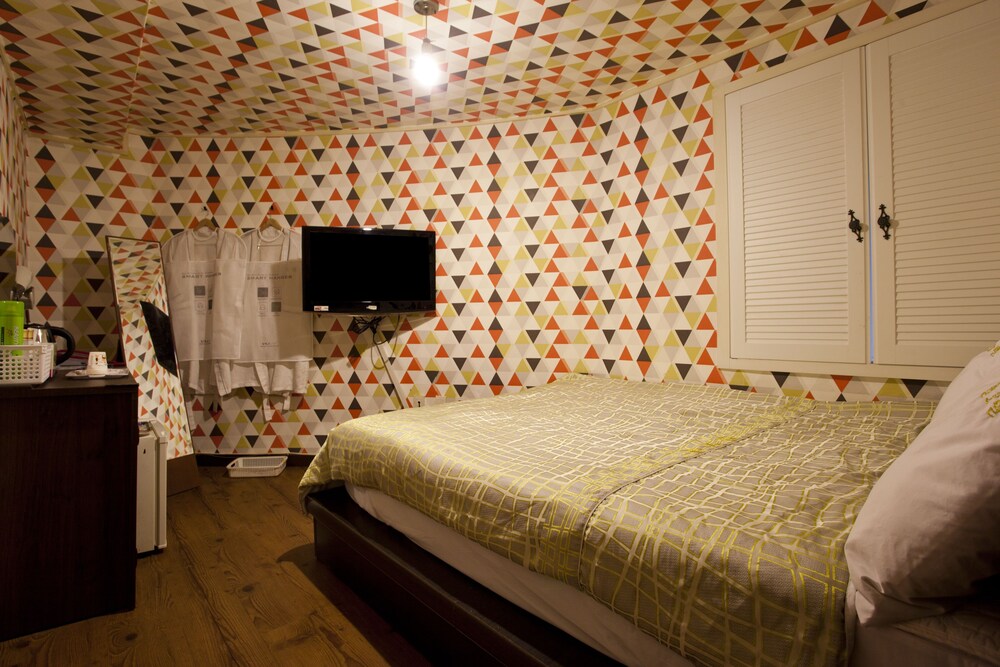 Feel Motel
