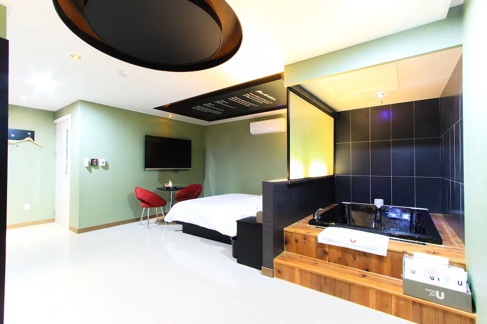 ForU Hotel