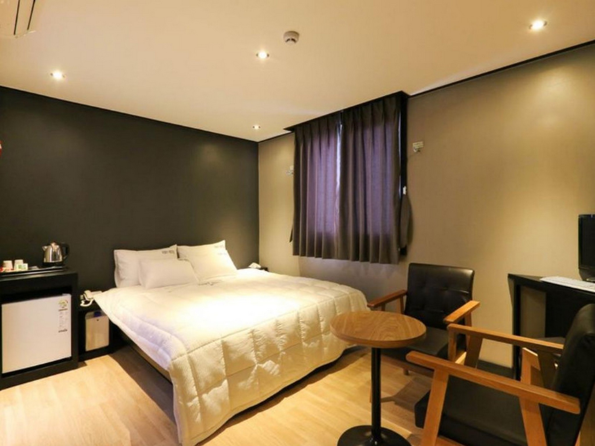 Foxy Hotel