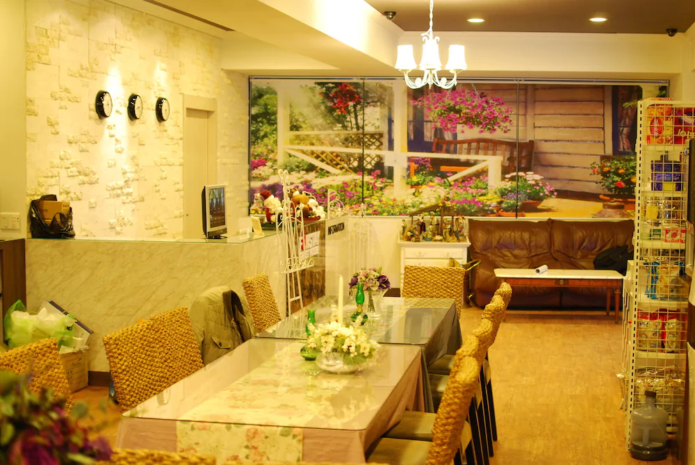 FunStay Inn Guesthouse