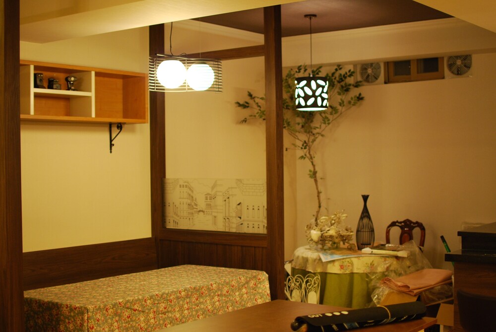 FunStay Inn Guesthouse