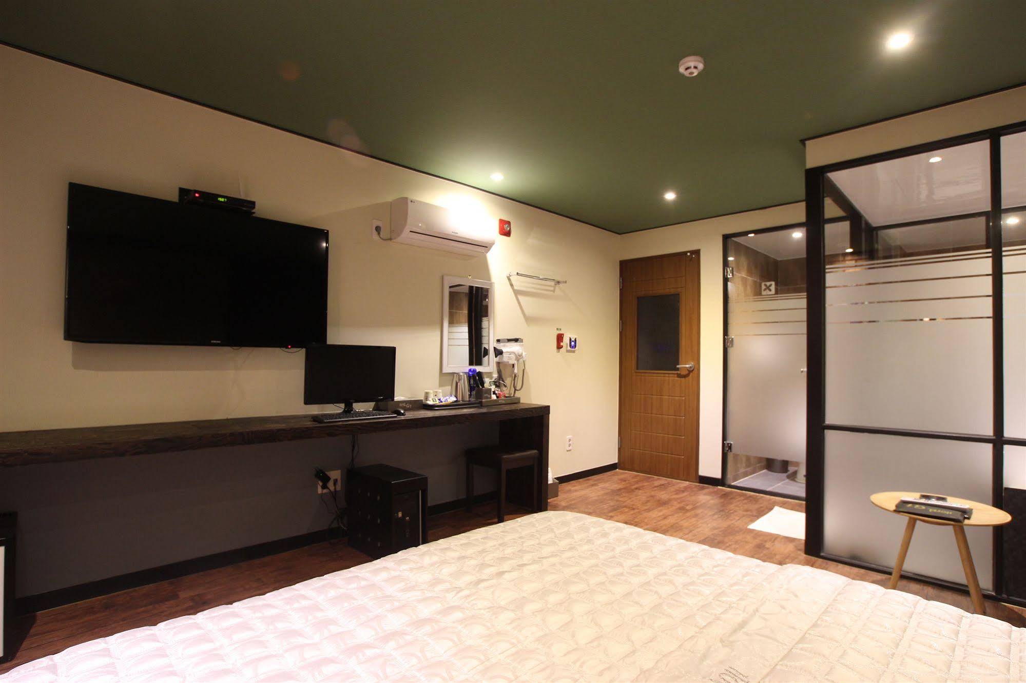 G7 Hotel