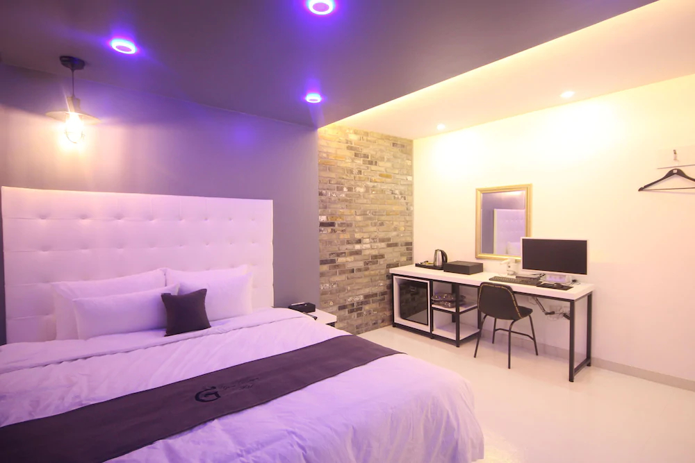 Gray Boutique Hotel