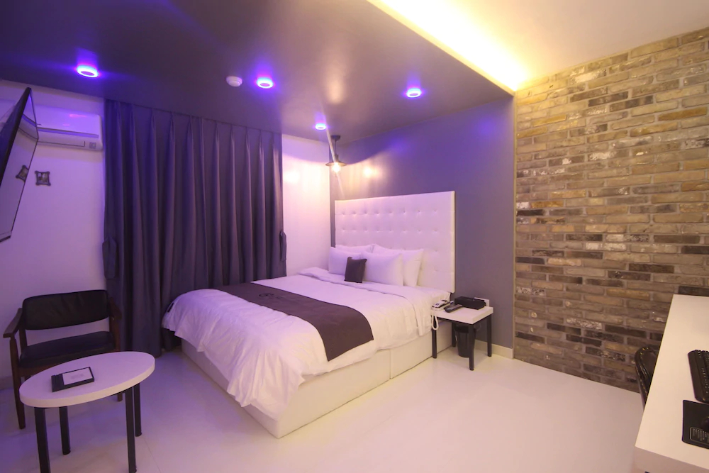 Gray Boutique Hotel