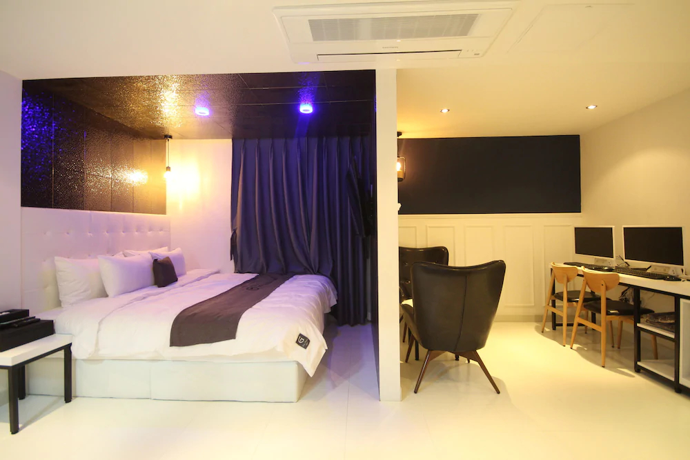 Gray Boutique Hotel