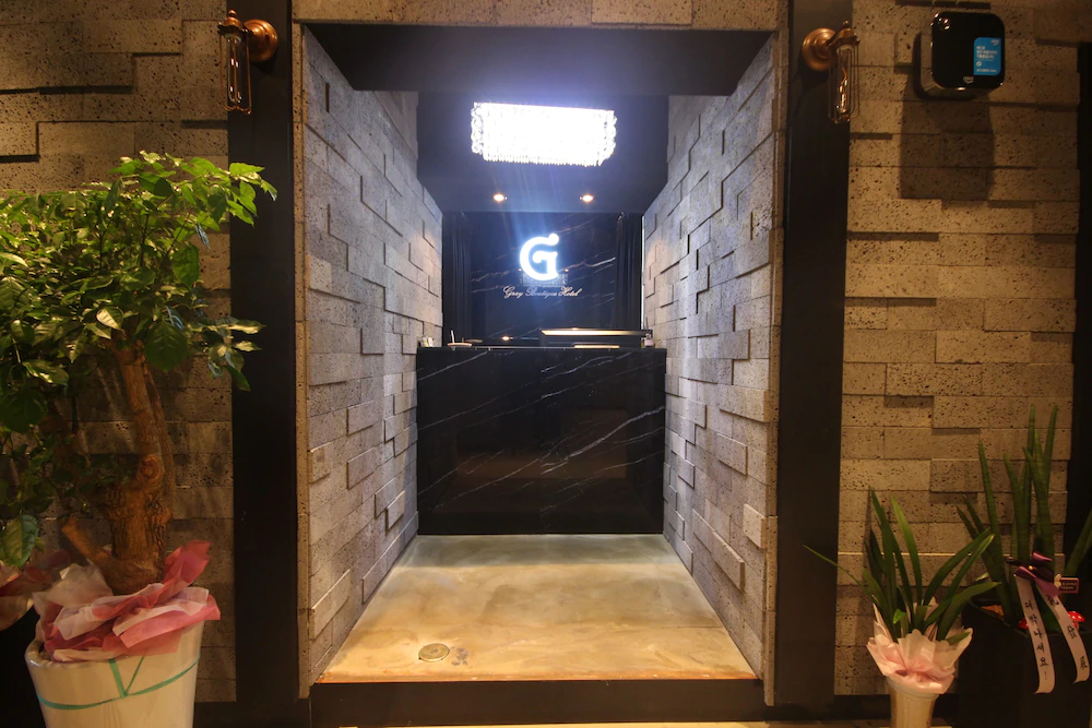 Gray Boutique Hotel