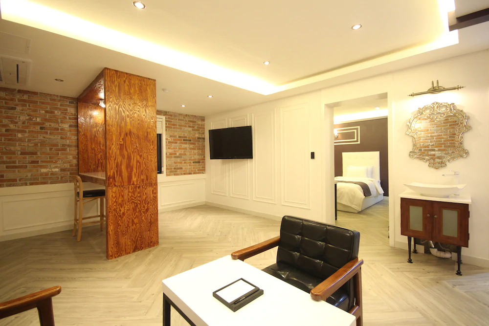 Gray Boutique Hotel