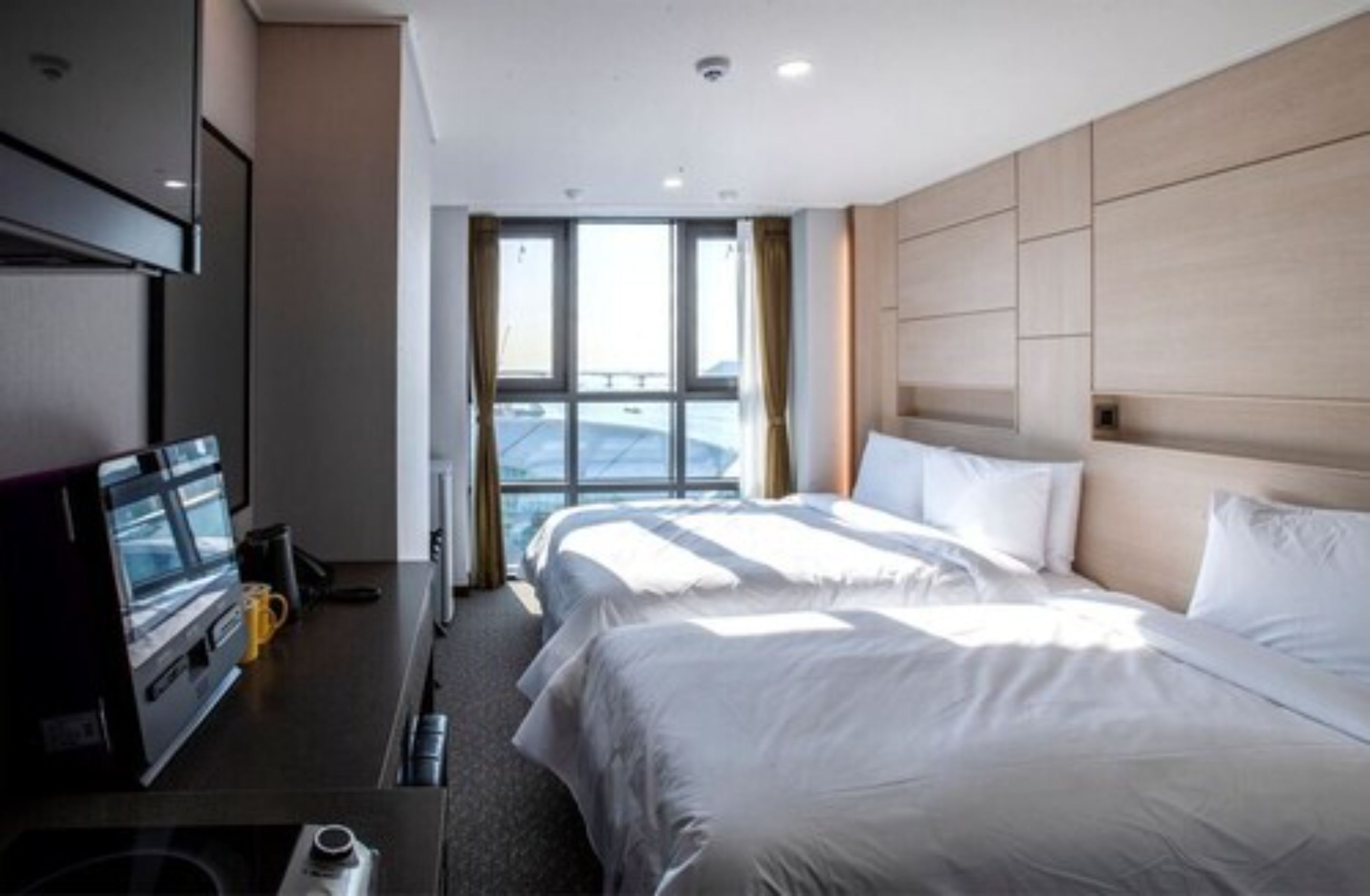 Griffin Bay Hotel