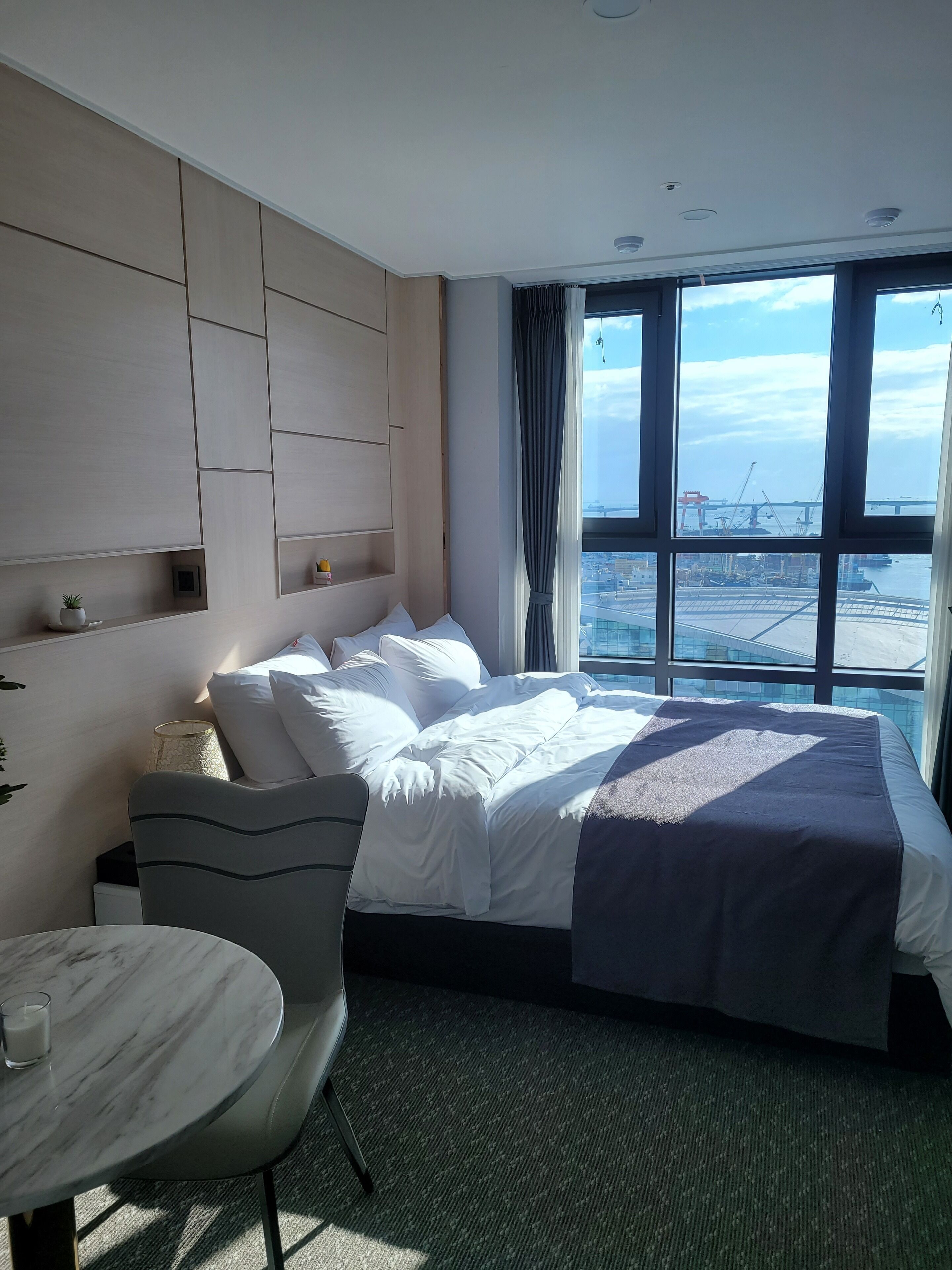 Griffin Bay Hotel