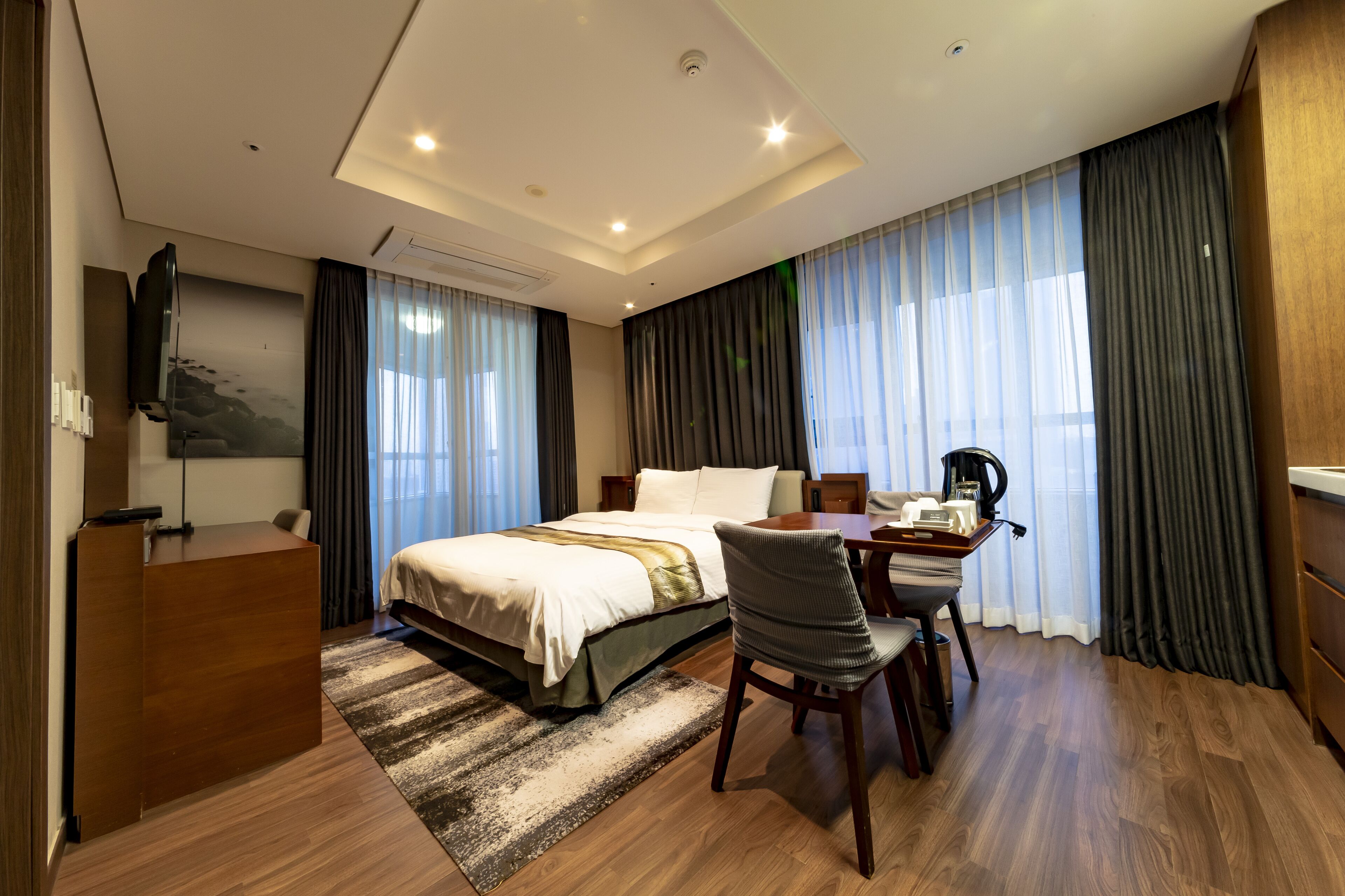 Haeundae H Stay Hotel