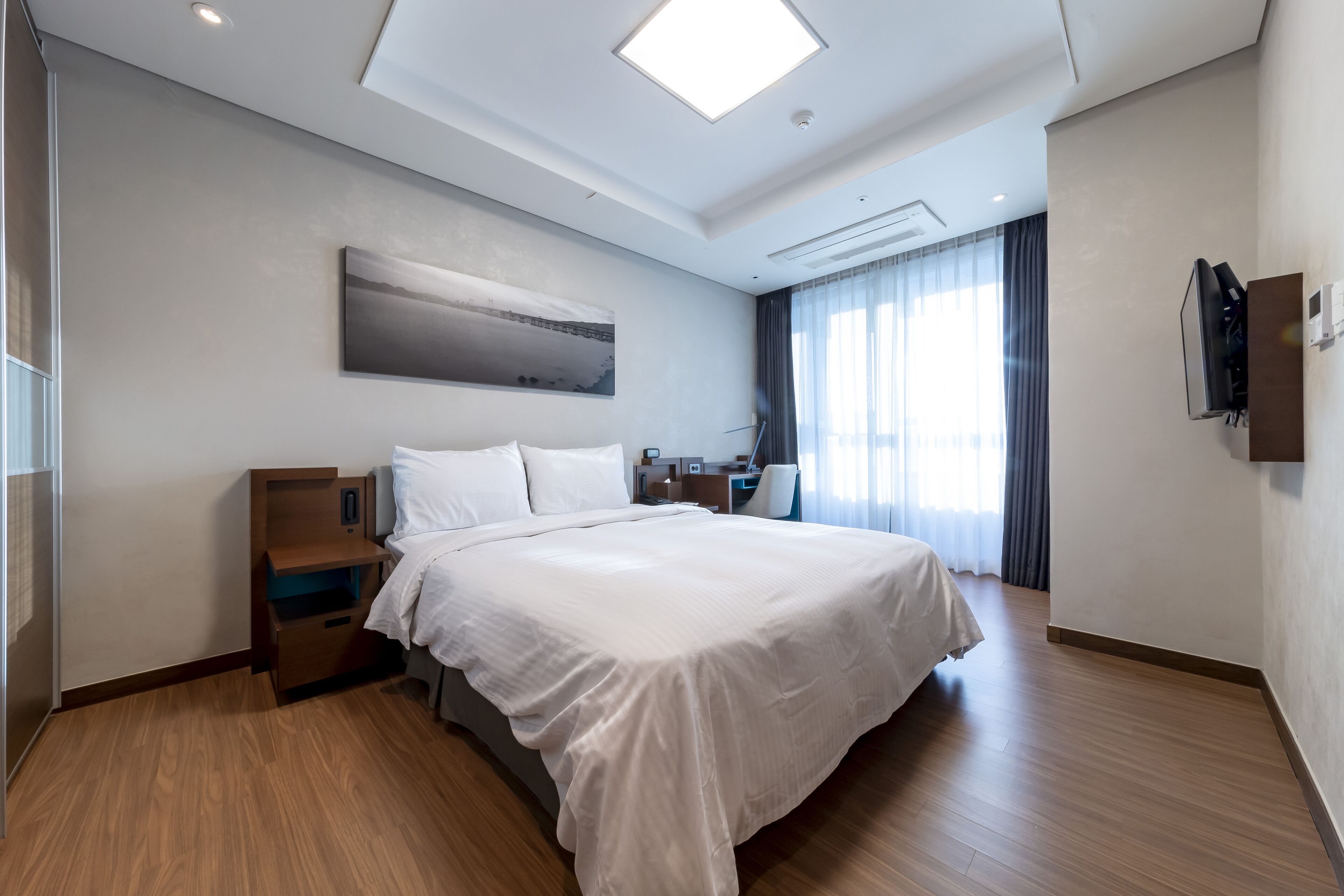 Haeundae H Stay Hotel