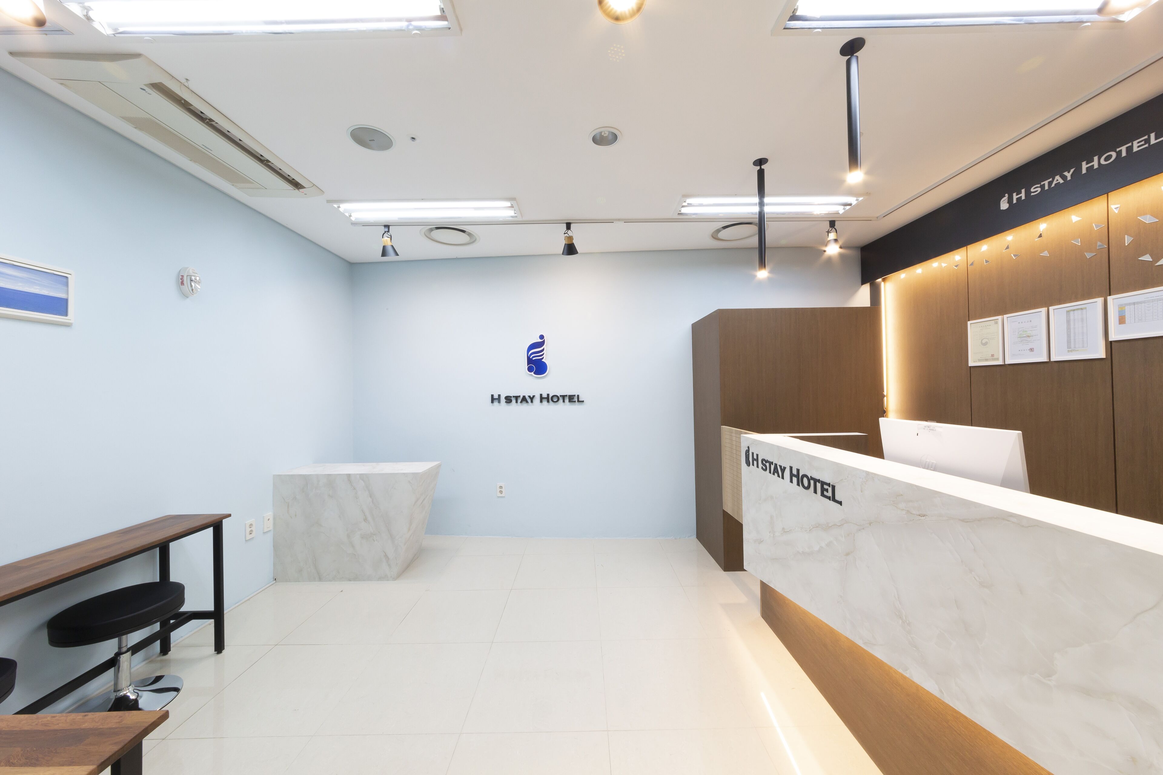 Haeundae H Stay Hotel