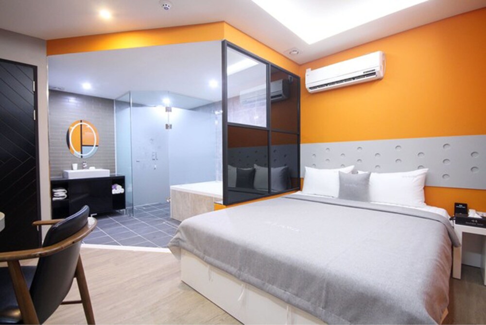 Haru Hotel Seomyeon Station