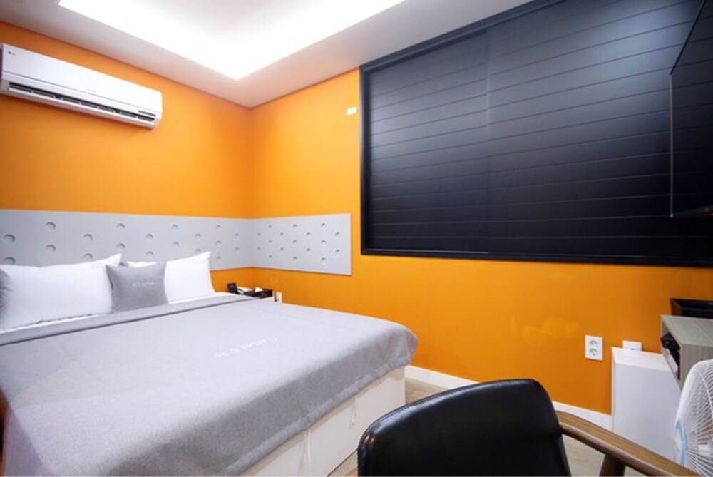 Haru Hotel Seomyeon Station