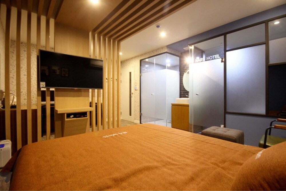 Haru Hotel Seomyeon Station