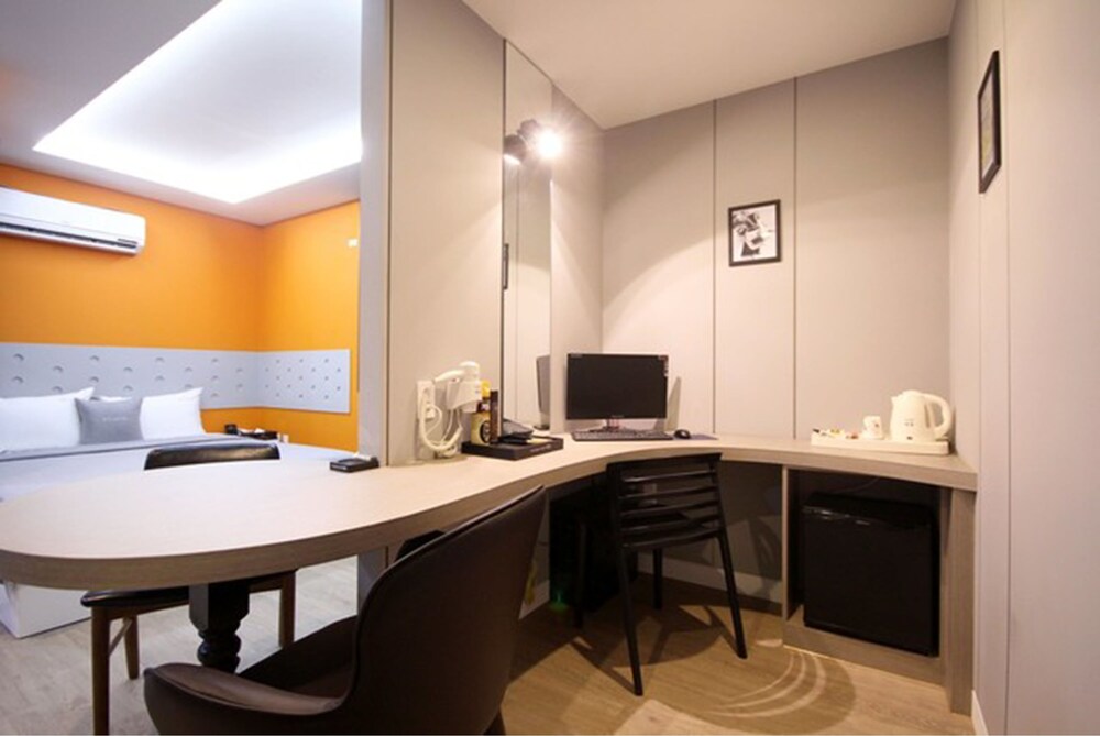 Haru Hotel Seomyeon Station