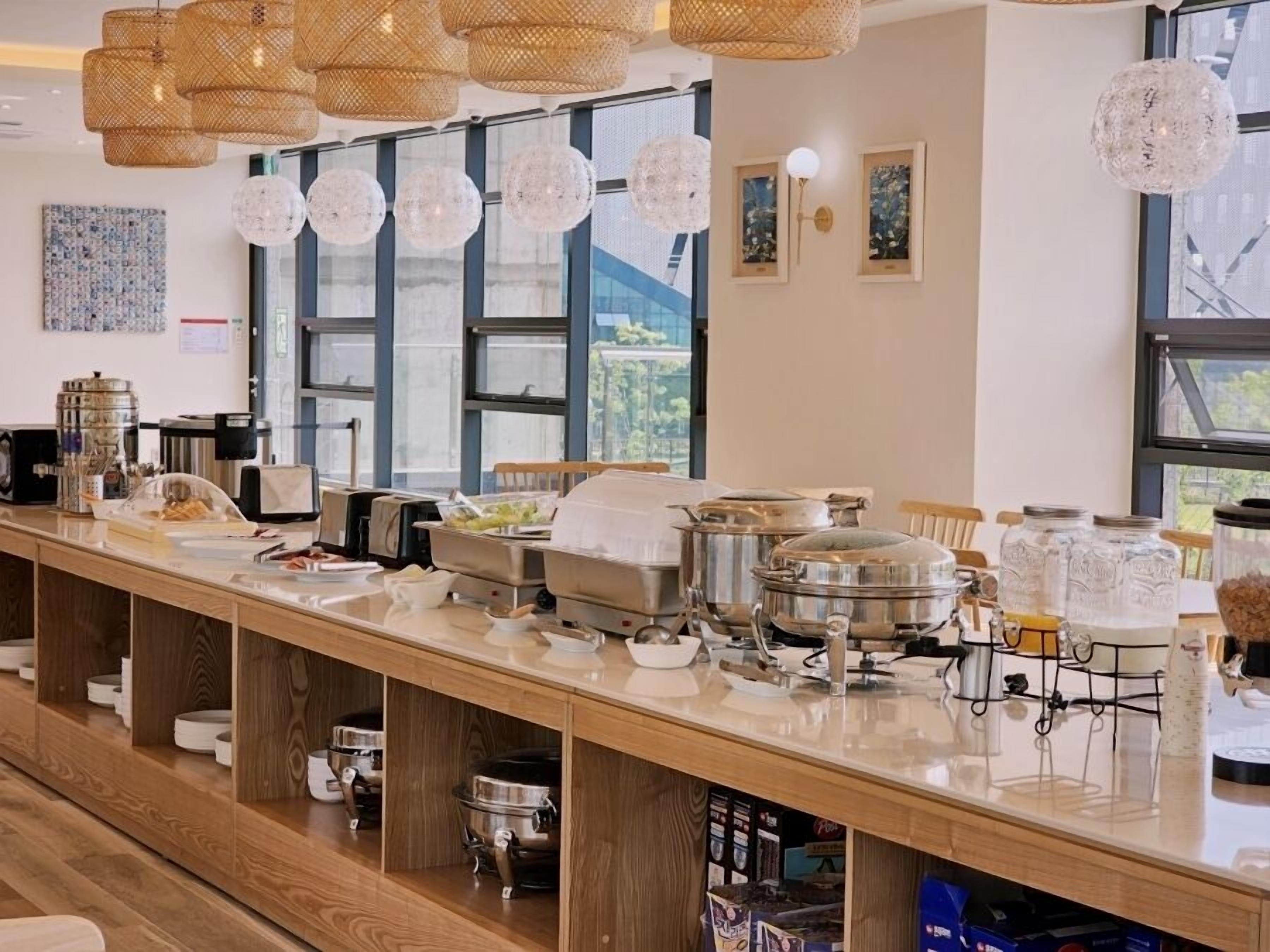 H Avenue Hotel Gijang Ilgwang