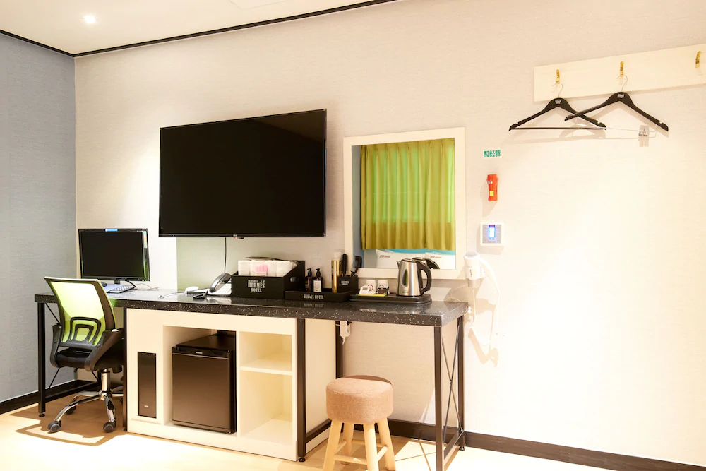 Hermes Hotel