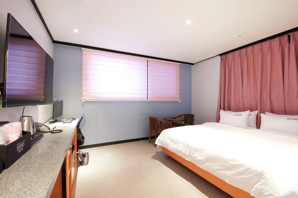 Hermes Hotel