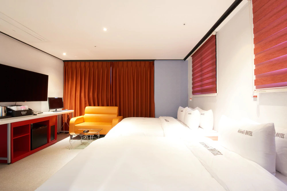 Hermes Hotel