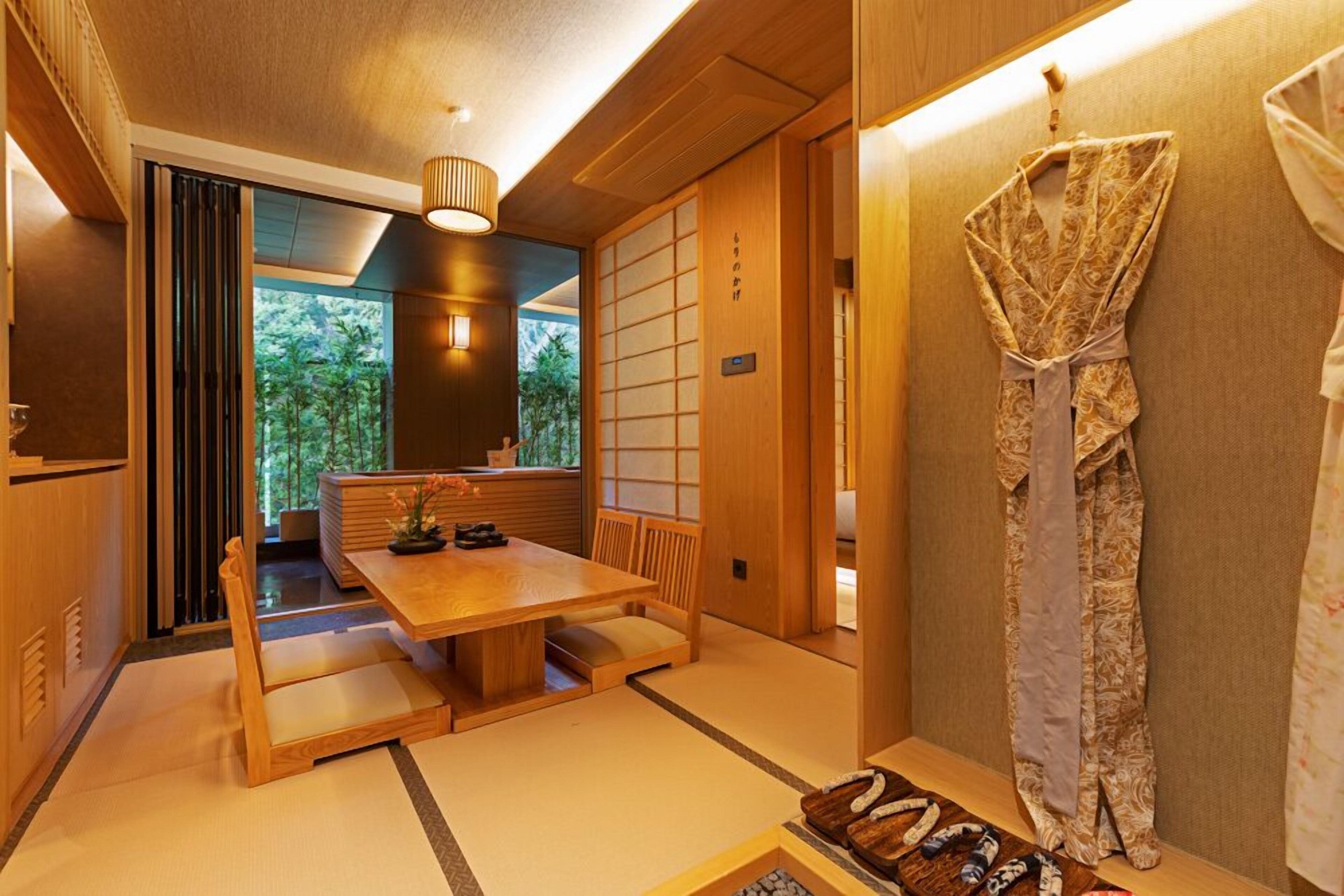 Hoshikage Ryokan Hotel