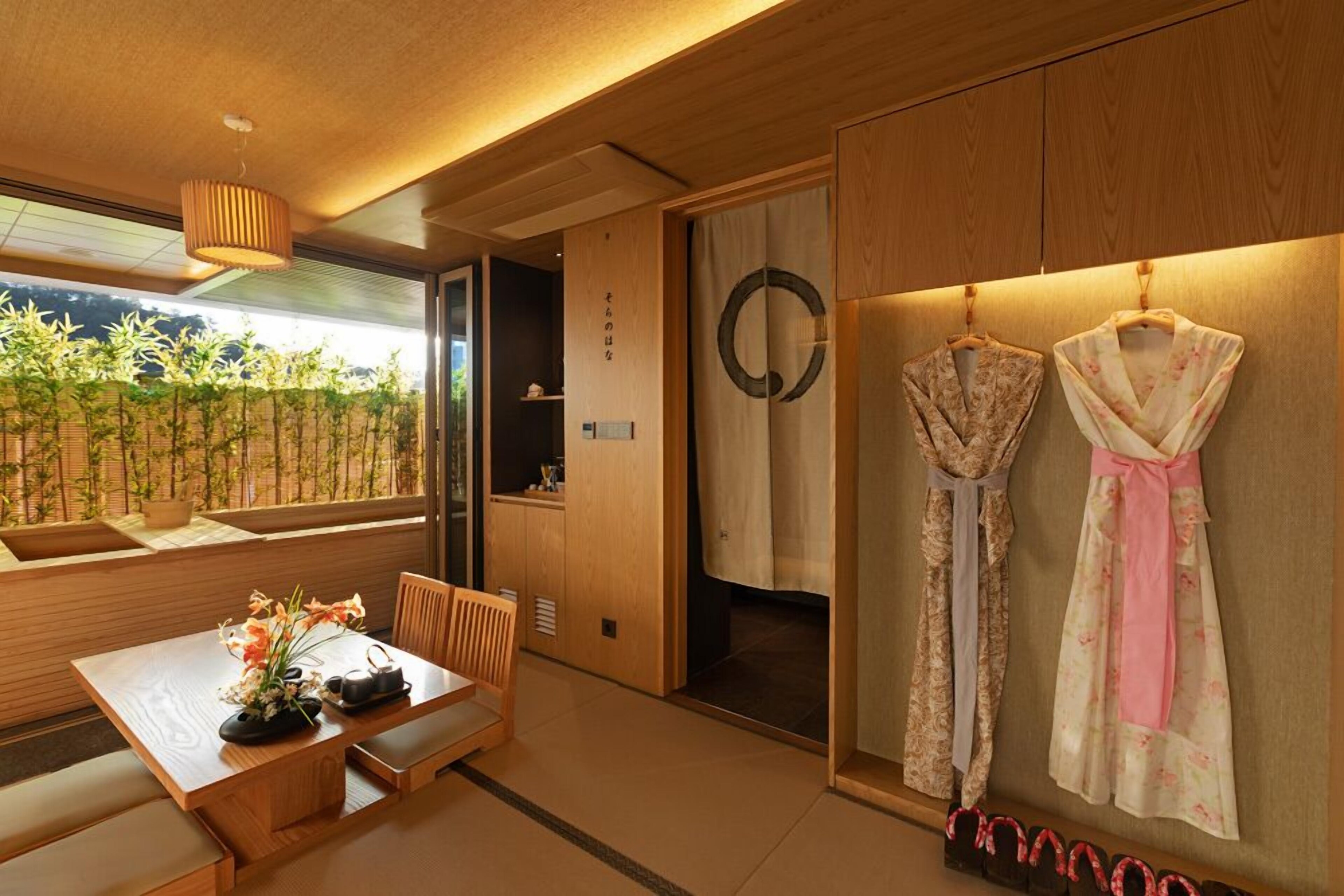 Hoshikage Ryokan Hotel