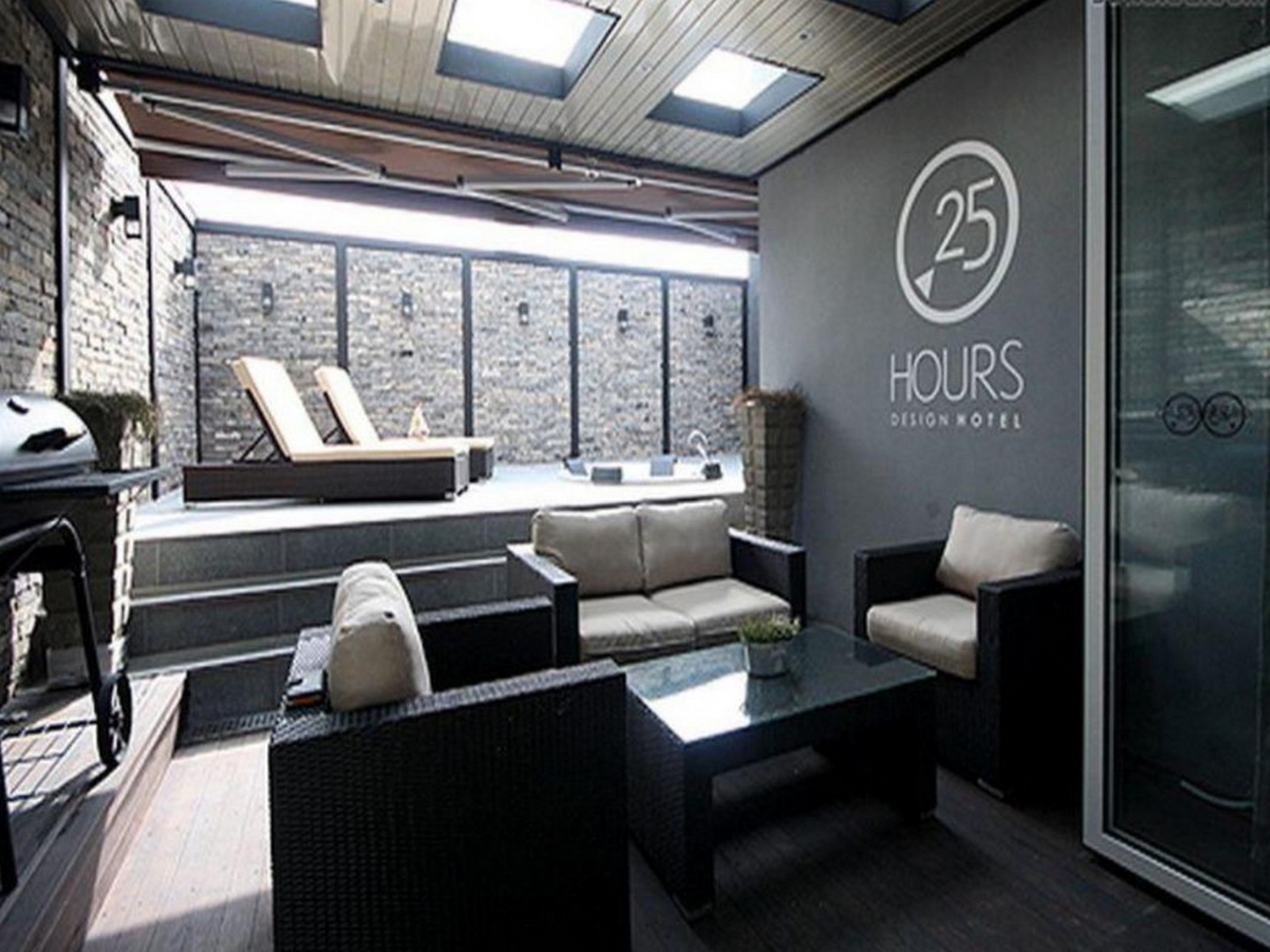 Hotel 25
