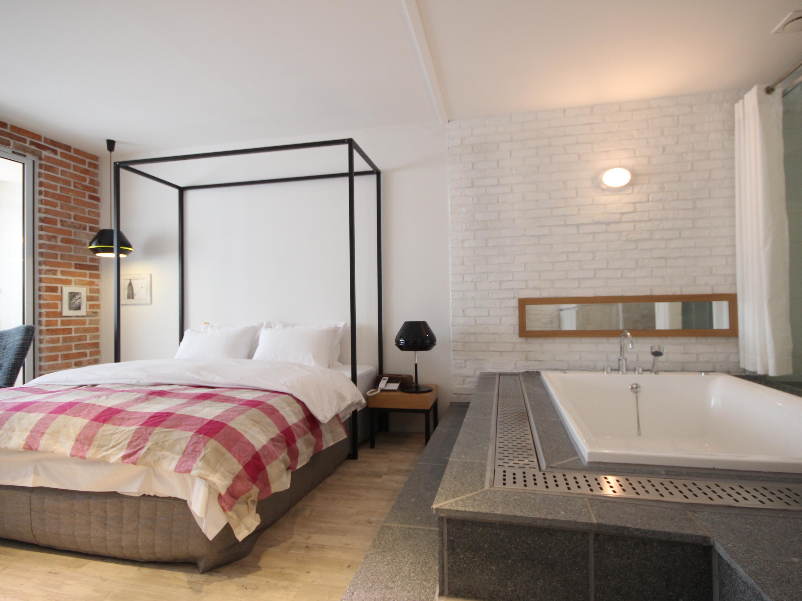Hotel 25