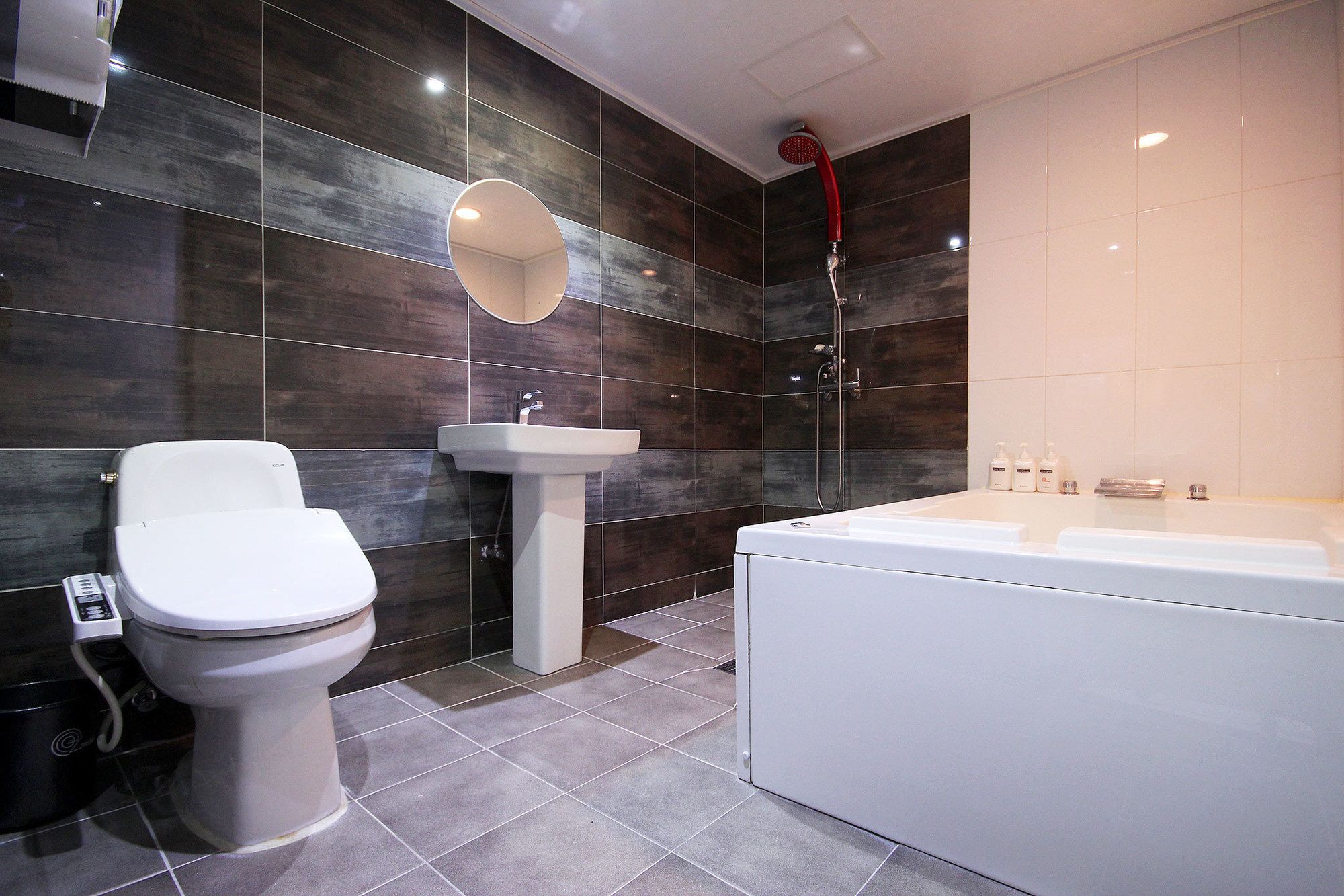 Hotel OZ Oncheonjang