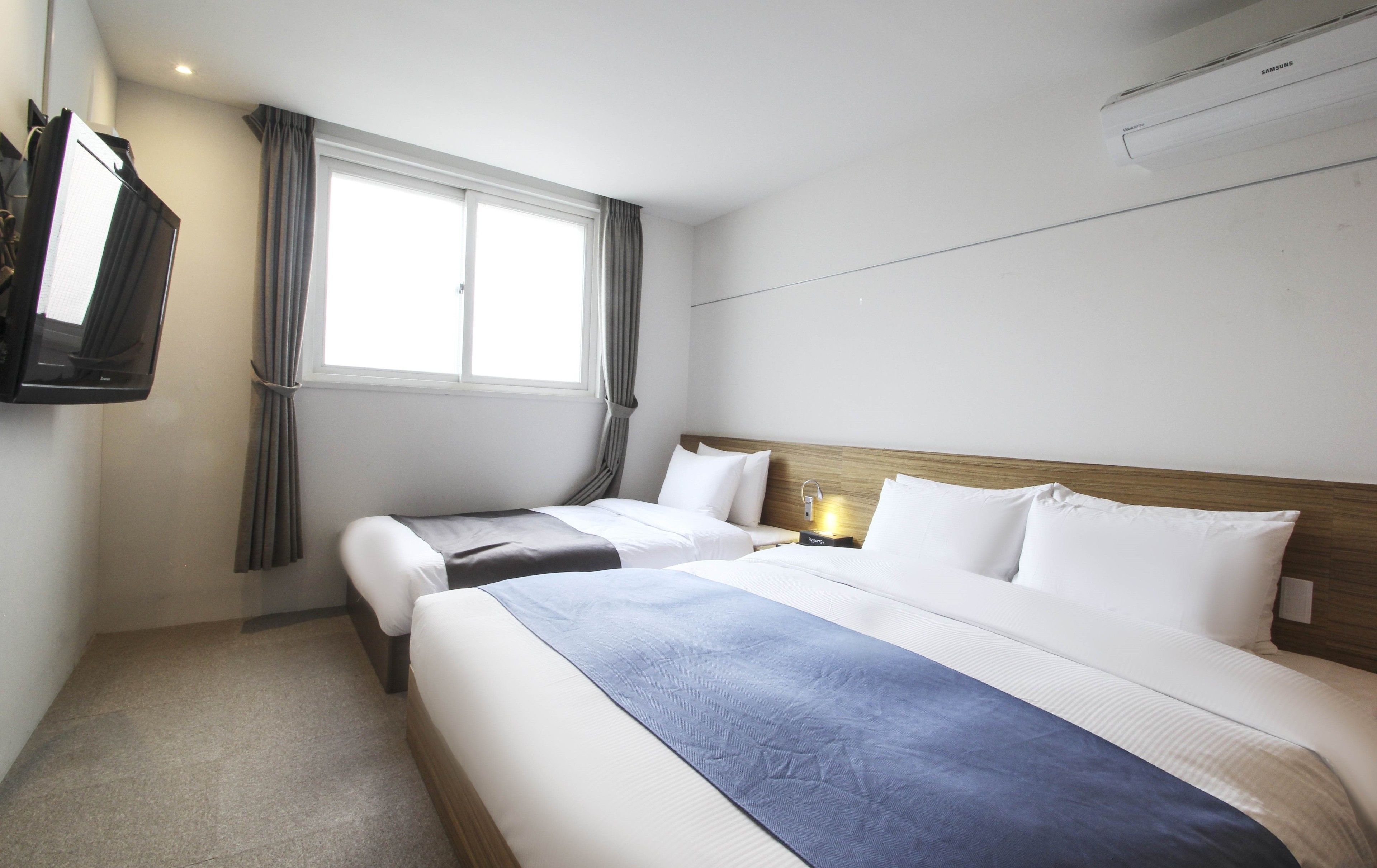 Ark Blue Hotel