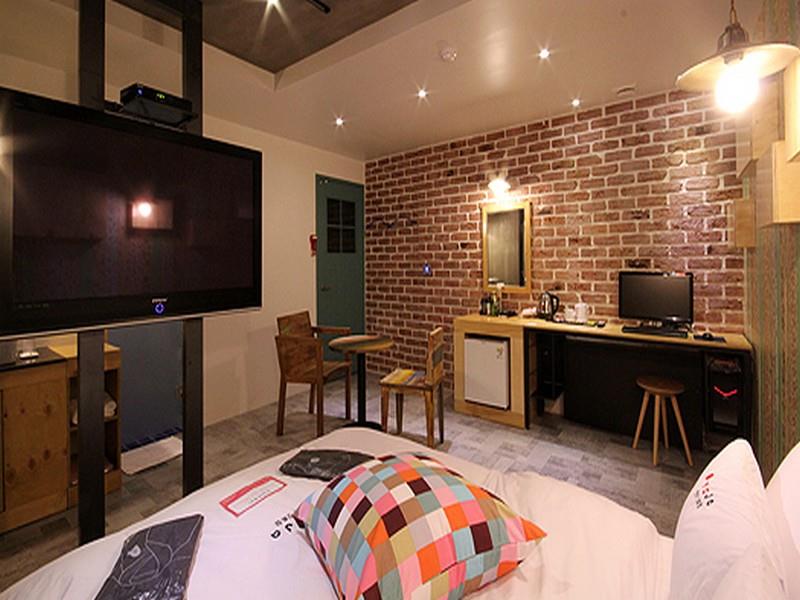 Hotel You I In