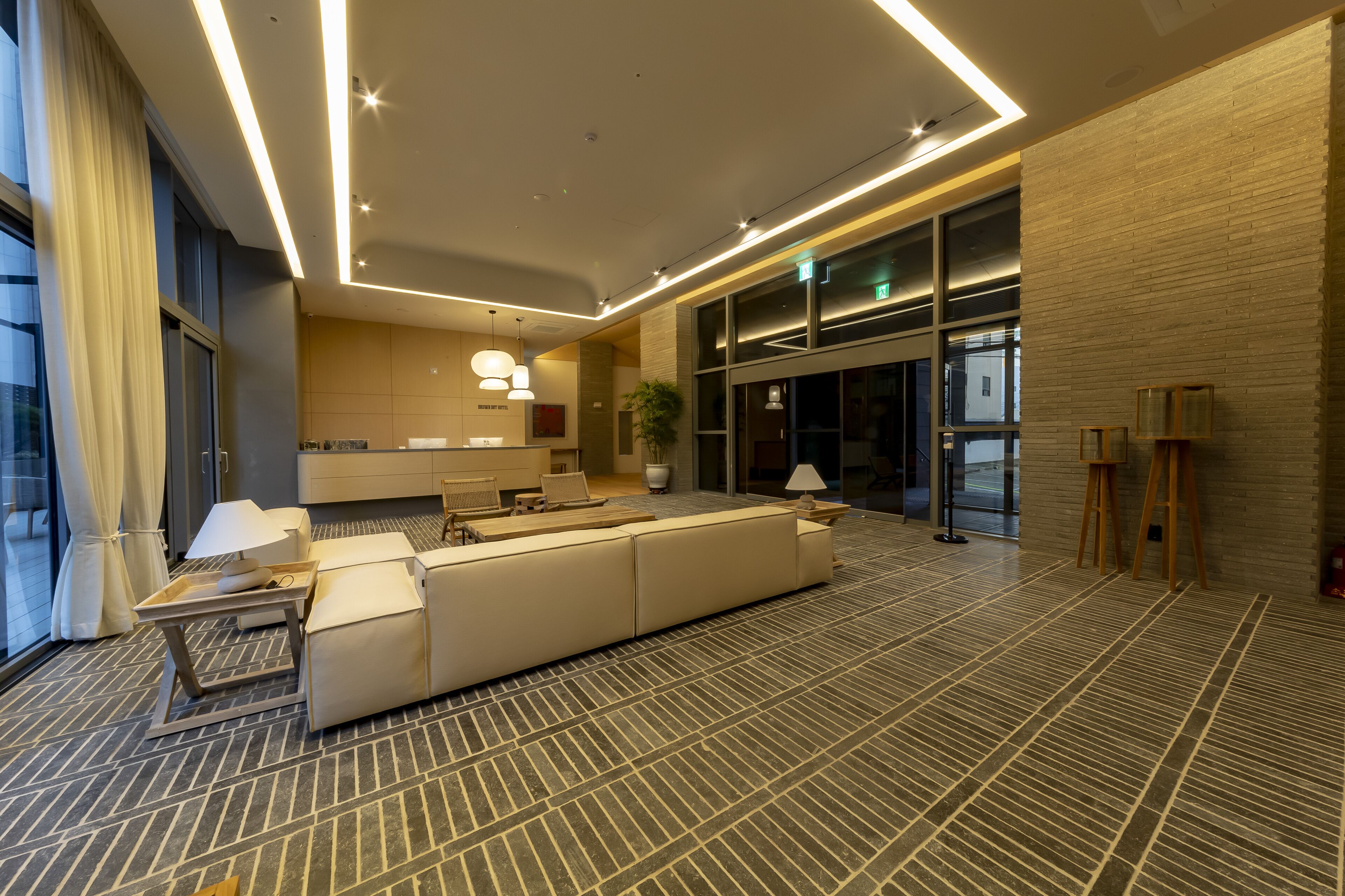 Hound Garden & Terrace Hotel